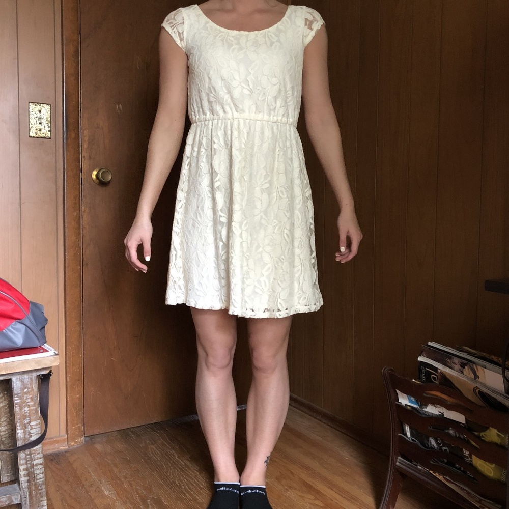 Dress - Picture 2 of 4